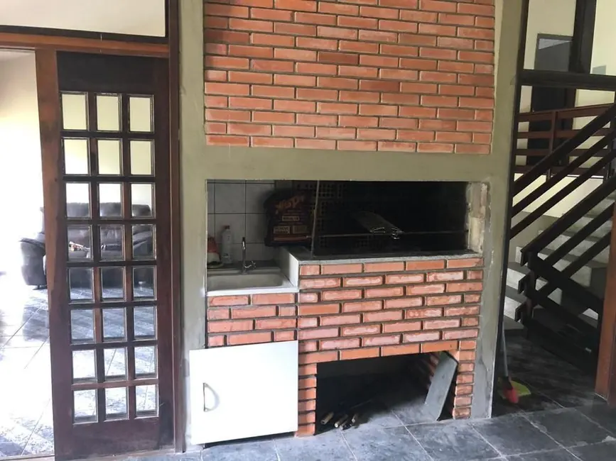 Casa com 4 quartos à venda, 242m2 em Cascata, Porto Alegre - RS - imagem 3 Foto 3 de Casa com 4 quartos à venda, 242m2 em Cascata, Porto Alegre - RS