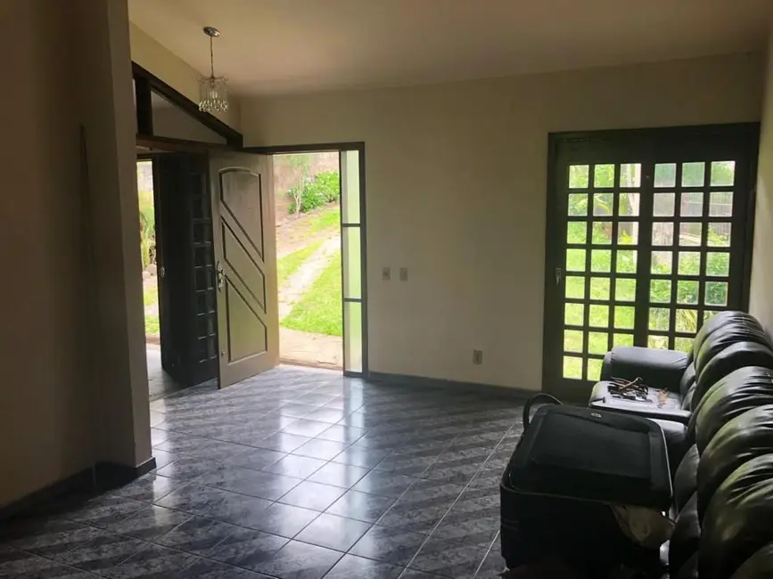 Casa com 4 quartos à venda, 242m2 em Cascata, Porto Alegre - RS - imagem 6 Foto 6 de Casa com 4 quartos à venda, 242m2 em Cascata, Porto Alegre - RS
