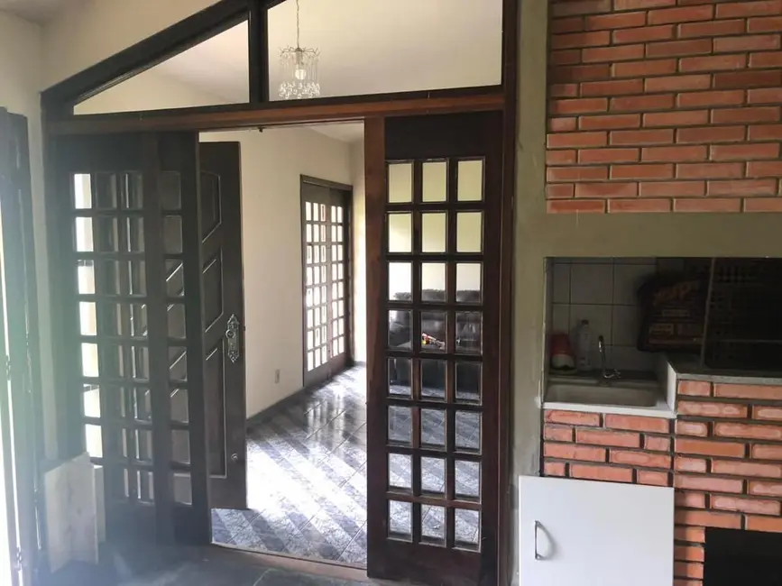 Foto 1 de Casa com 4 quartos à venda, 242m2 em Cascata, Porto Alegre - RS