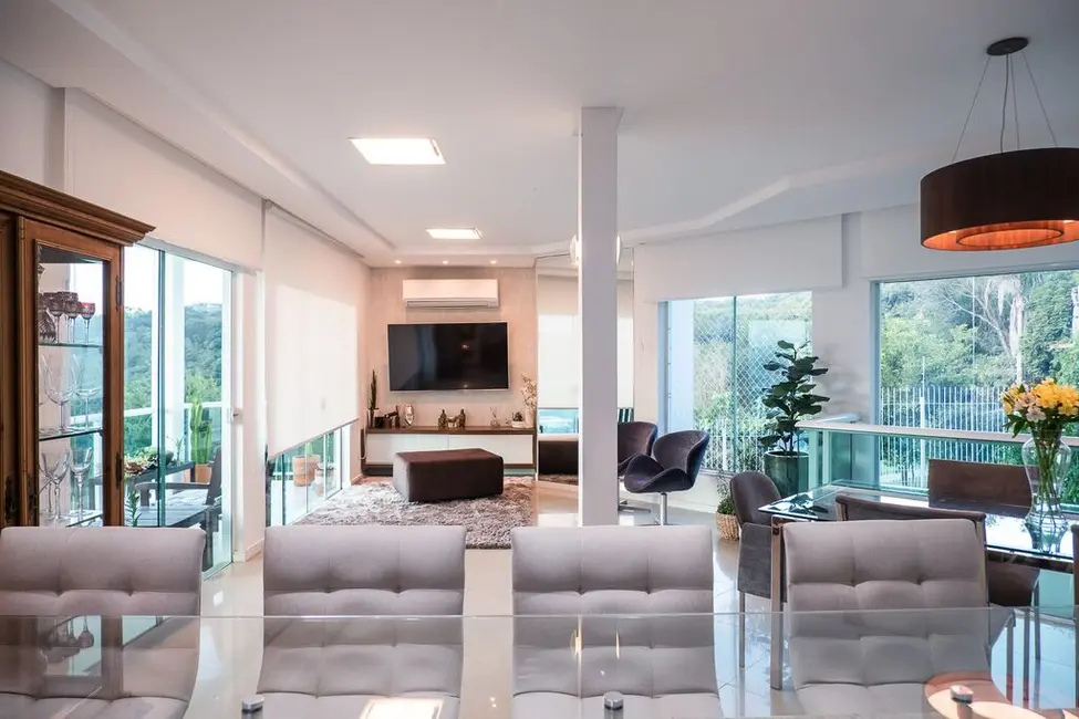 Casa com 4 quartos à venda, 511m2 em Pantanal, Florianopolis - SC - imagem 7 Foto 7 de Casa com 4 quartos à venda, 511m2 em Pantanal, Florianopolis - SC