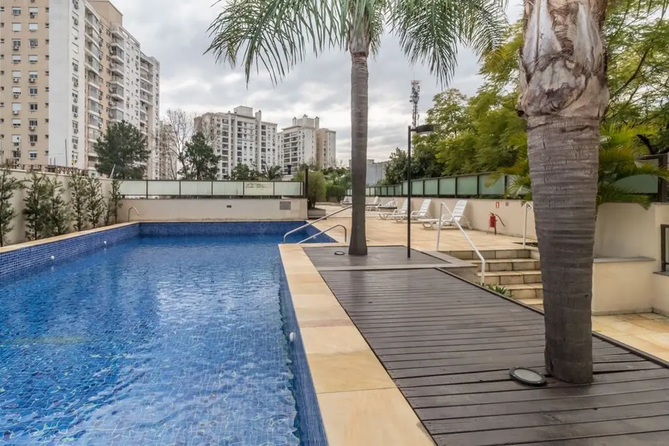 Apartamento com 3 quartos à venda, 76m2 em Passo da Areia, Porto Alegre - RS - imagem 4 Foto 4 de Apartamento com 3 quartos à venda, 76m2 em Passo da Areia, Porto Alegre - RS