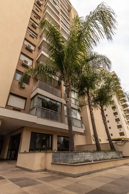 Apartamento com 3 quartos à venda, 76m2 em Passo da Areia, Porto Alegre - RS - imagem 9 Foto 9 de Apartamento com 3 quartos à venda, 76m2 em Passo da Areia, Porto Alegre - RS
