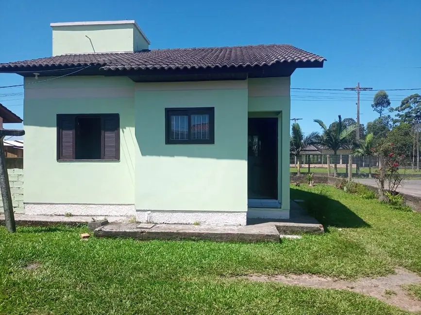 Casa com 2 quartos à venda, 128m2 em Ararangua - SC - imagem 2 Foto 2 de Casa com 2 quartos à venda, 128m2 em Ararangua - SC