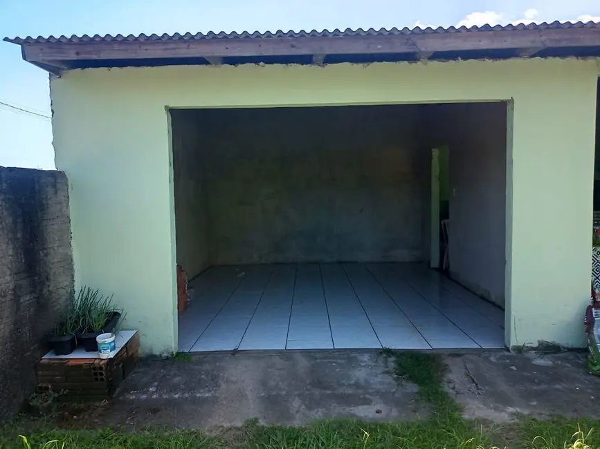 Casa com 2 quartos à venda, 128m2 em Ararangua - SC - imagem 3 Foto 3 de Casa com 2 quartos à venda, 128m2 em Ararangua - SC
