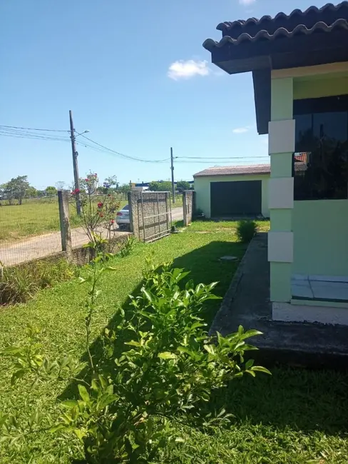 Casa com 2 quartos à venda, 128m2 em Ararangua - SC - imagem 6 Foto 6 de Casa com 2 quartos à venda, 128m2 em Ararangua - SC