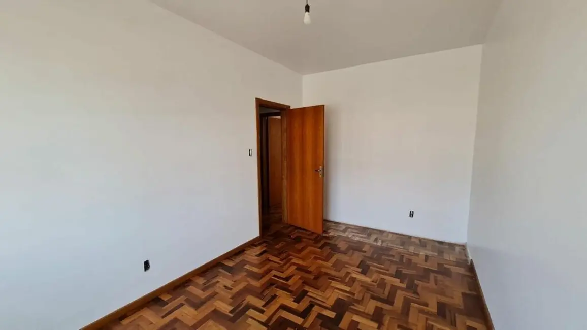Foto 9 de Apartamento com 2 quartos à venda, 72m2 em Passo da Areia, Porto Alegre - RS
