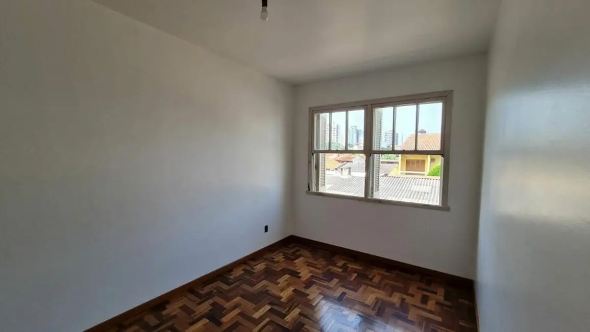 Foto 8 de Apartamento com 2 quartos à venda, 72m2 em Passo da Areia, Porto Alegre - RS