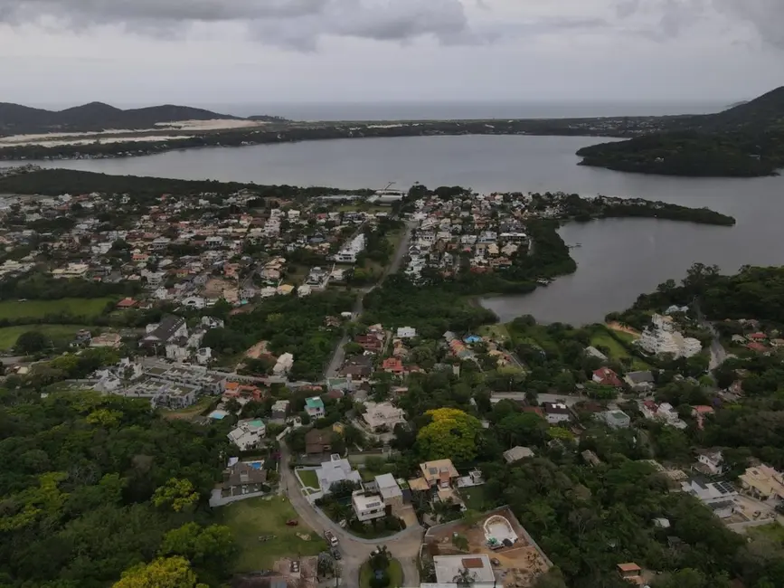 Foto 2 de Terreno / Lote à venda, 750m2 em Lagoa da Conceição, Florianopolis - SC