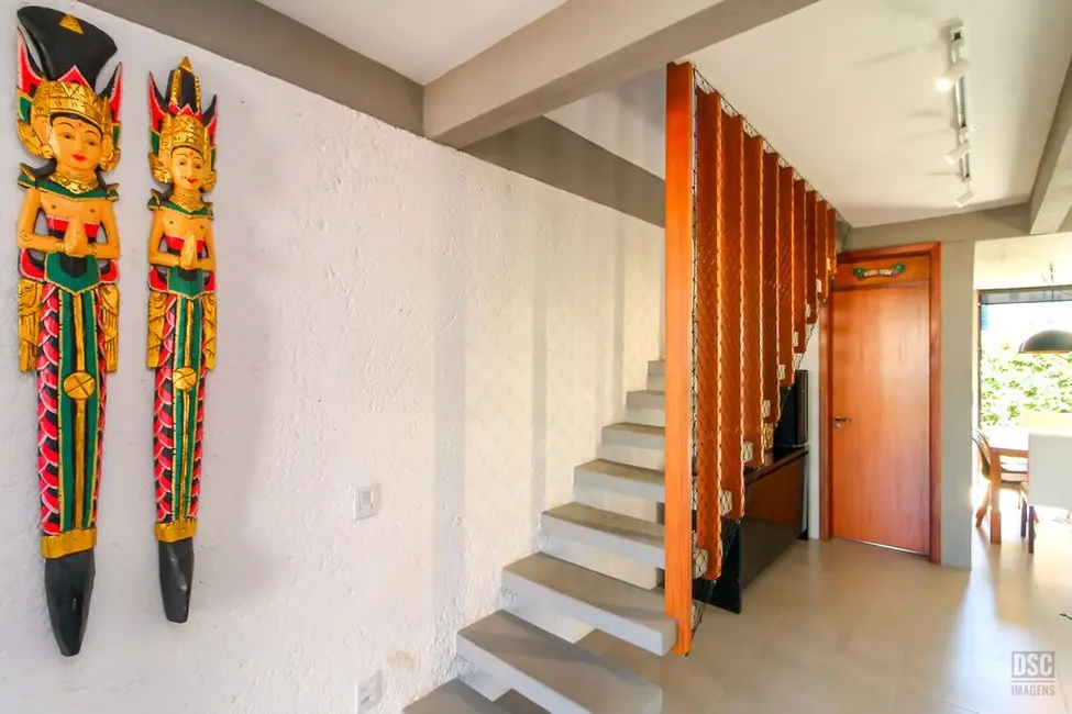 Foto 4 de Casa de Condomínio com 3 quartos à venda, 160m2 em Hípica, Porto Alegre - RS