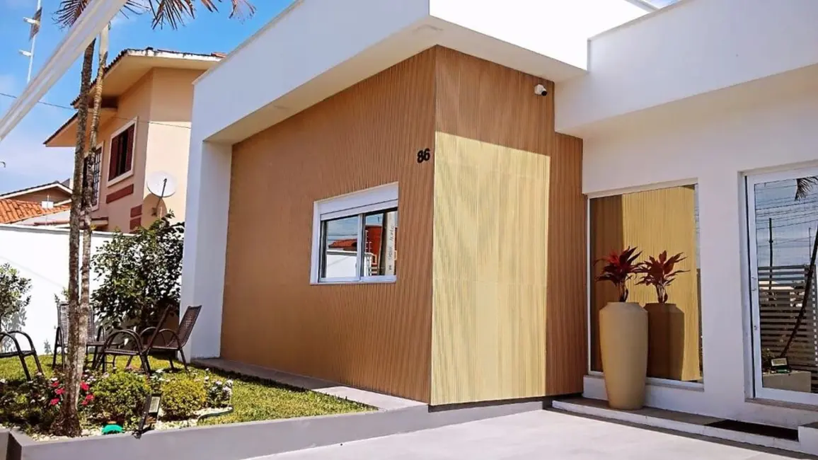 Casa com 3 quartos à venda, 156m2 em Coloninha, Ararangua - SC - imagem 3 Foto 3 de Casa com 3 quartos à venda, 156m2 em Coloninha, Ararangua - SC