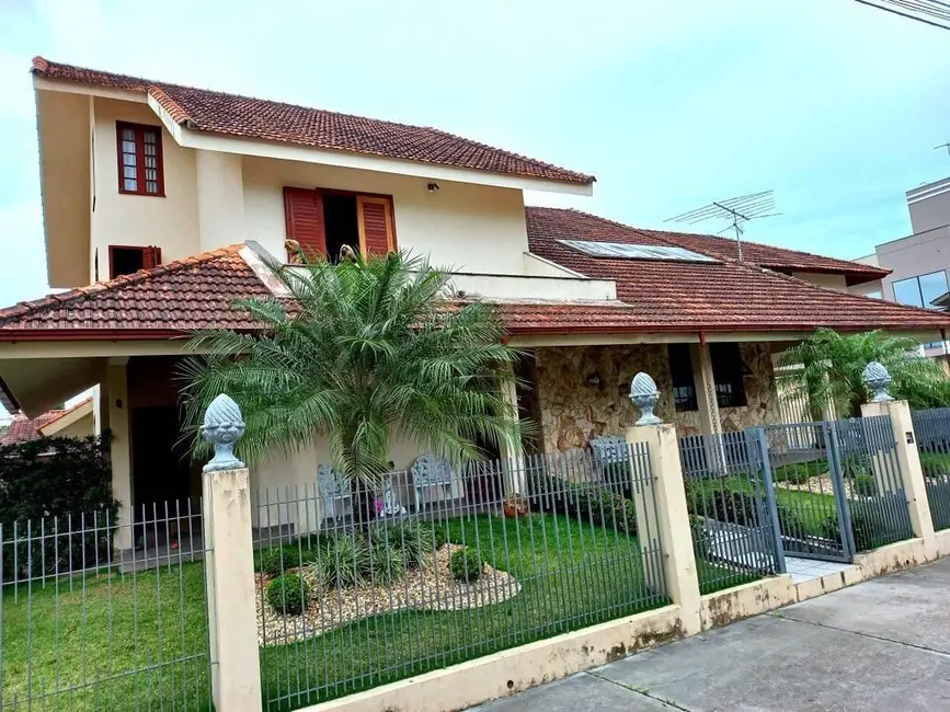 Foto 4 de Casa com 5 quartos à venda, 436m2 em Centro, Palhoca - SC
