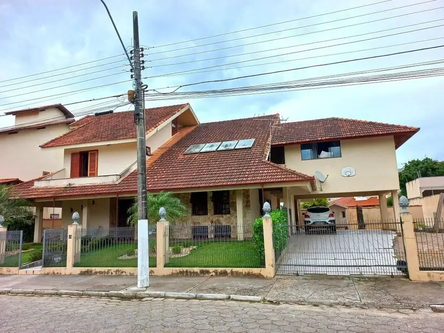 Foto 3 de Casa com 5 quartos à venda, 436m2 em Centro, Palhoca - SC