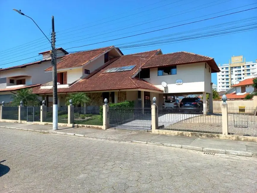 Foto 7 de Casa com 5 quartos à venda, 436m2 em Centro, Palhoca - SC