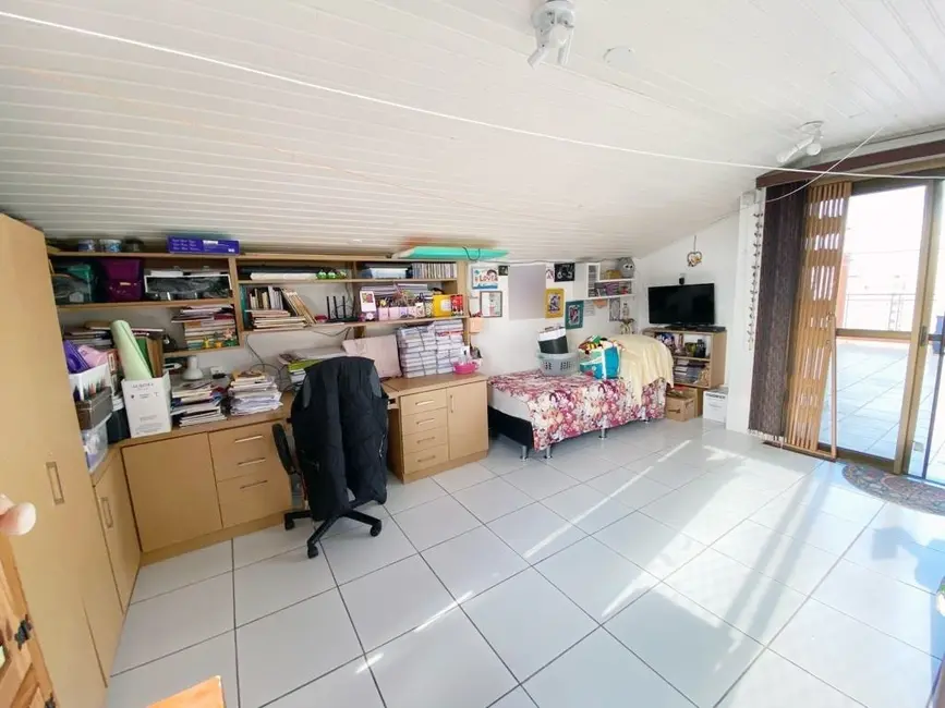 Cobertura com 2 quartos à venda, 147m2 em Cristo Redentor, Porto Alegre - RS - imagem 5 Foto 5 de Cobertura com 2 quartos à venda, 147m2 em Cristo Redentor, Porto Alegre - RS