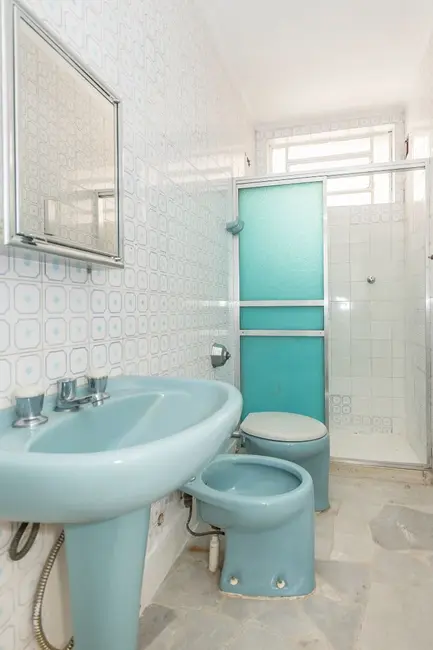 Apartamento com 3 quartos à venda, 104m2 em Centro Histórico, Porto Alegre - RS - imagem 9 Foto 9 de Apartamento com 3 quartos à venda, 104m2 em Centro Histórico, Porto Alegre - RS