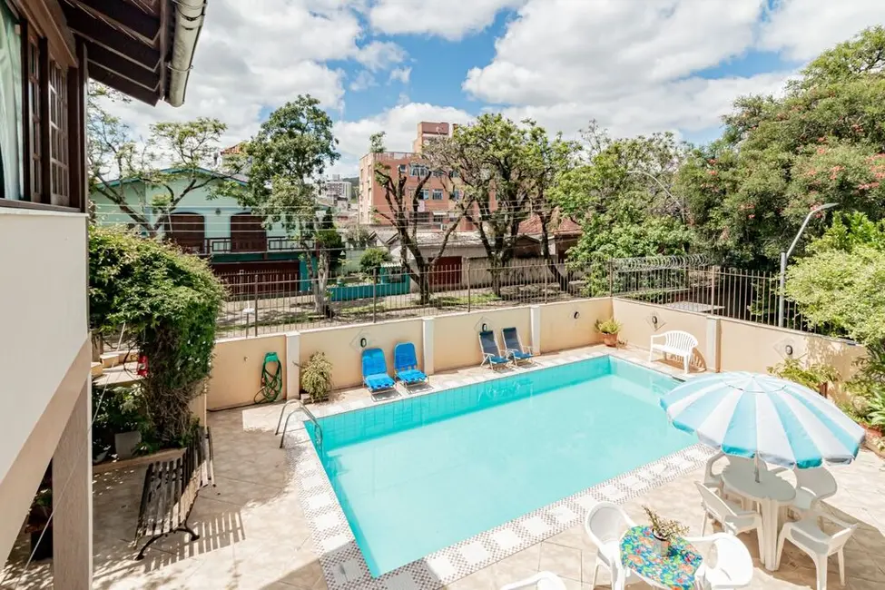 Foto 6 de Casa com 3 quartos à venda, 270m2 em Partenon, Porto Alegre - RS