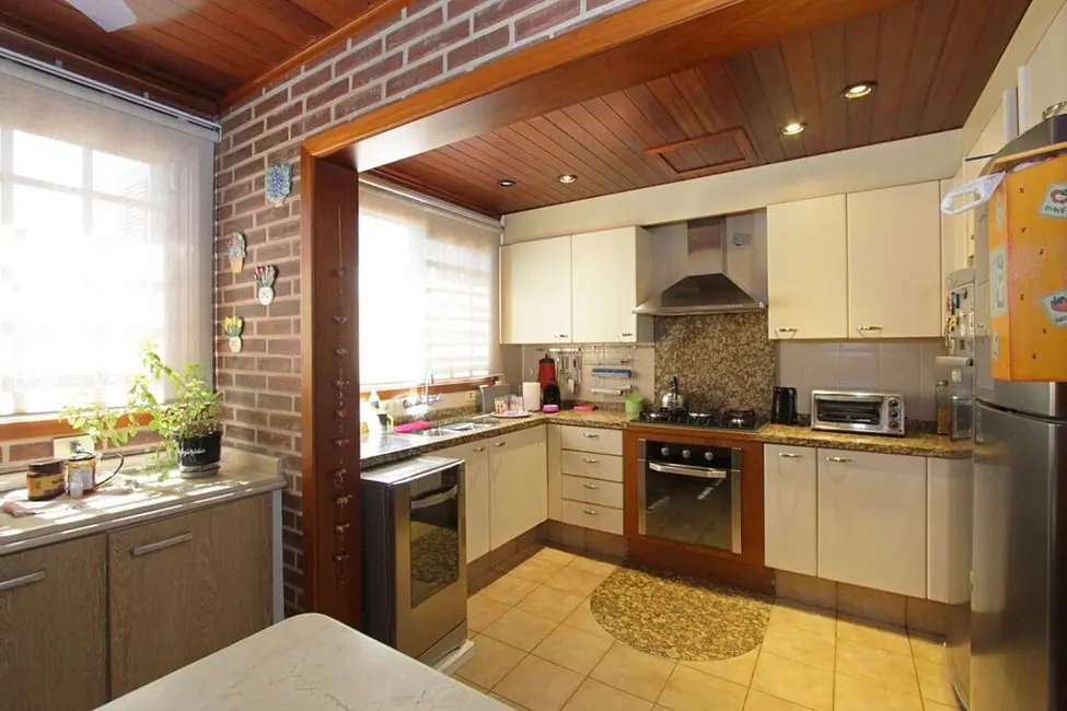 Foto 8 de Casa com 3 quartos à venda, 355m2 em Santo Antônio, Porto Alegre - RS