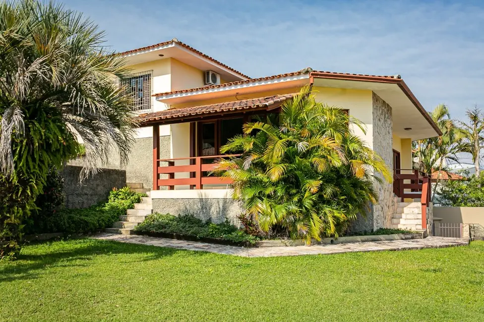 Foto 2 de Casa com 4 quartos à venda, 258m2 em Itaguaçu, Florianopolis - SC