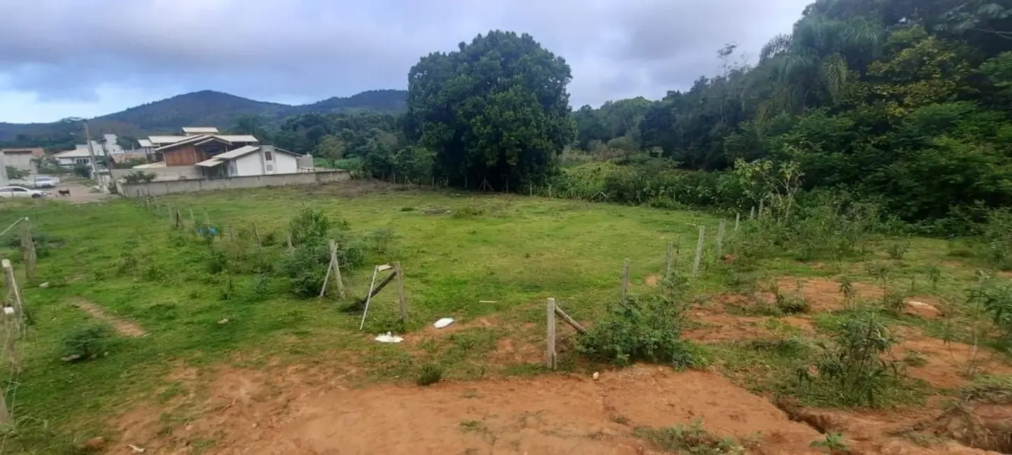 Foto 3 de Terreno / Lote à venda, 320m2 em Governador Celso Ramos - SC