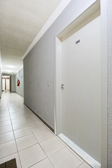 Foto 2 de Apartamento com 2 quartos à venda, 83m2 em Jardim Itu, Porto Alegre - RS
