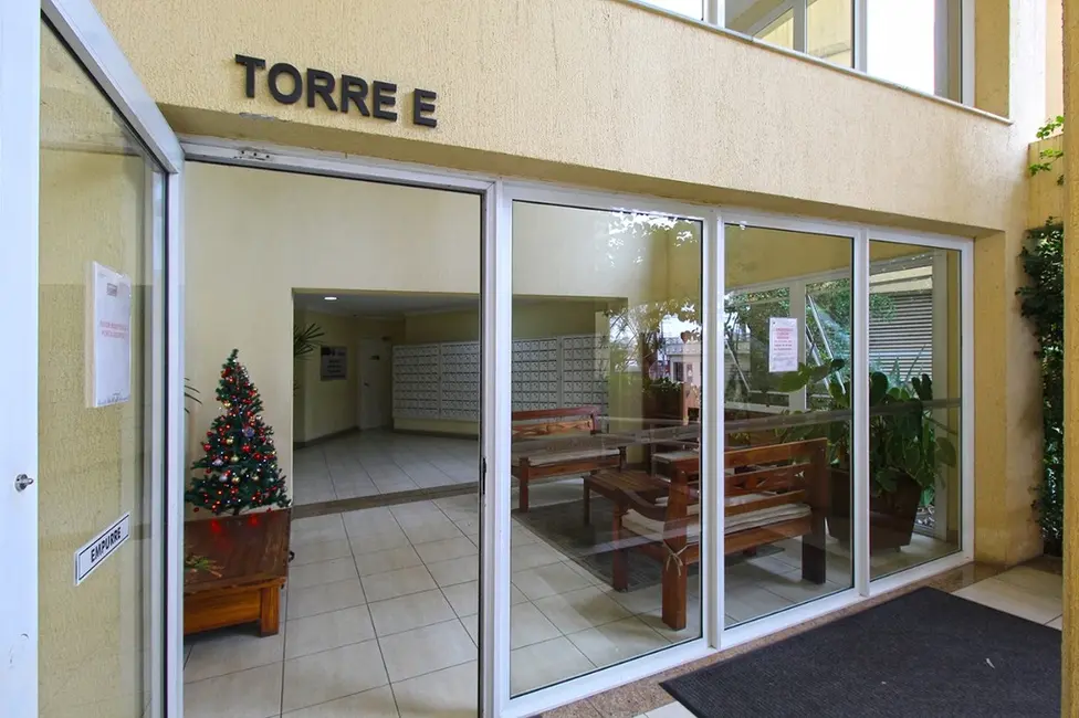 Foto 2 de Apartamento com 2 quartos à venda, 66m2 em Partenon, Porto Alegre - RS
