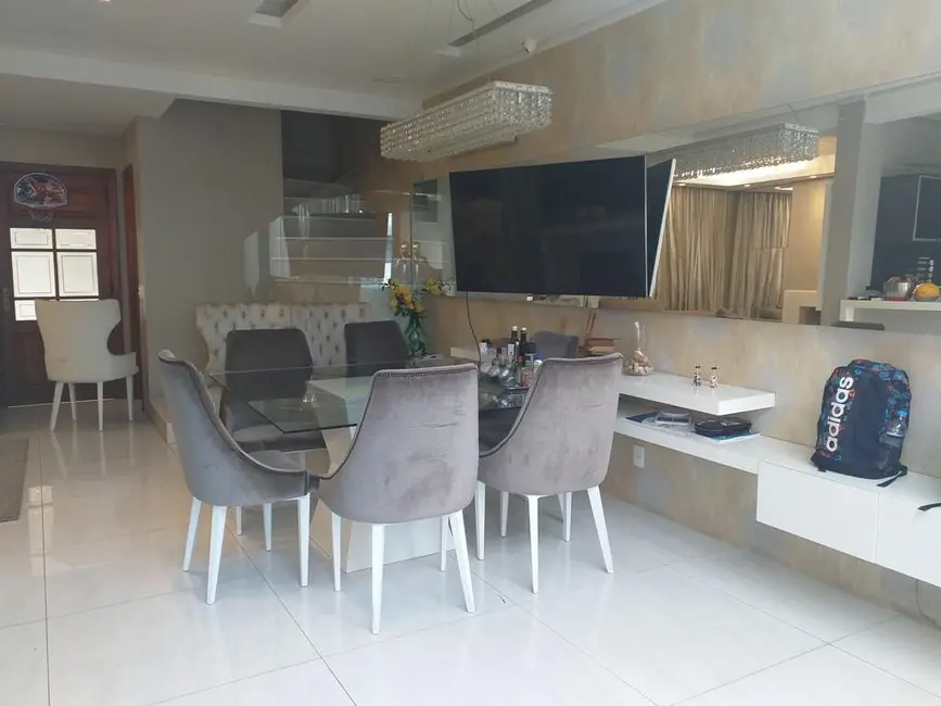 Casa de Condomínio com 3 quartos à venda, 230m2 em Santa Tereza, Porto Alegre - RS - imagem 5 Foto 5 de Casa de Condomínio com 3 quartos à venda, 230m2 em Santa Tereza, Porto Alegre - RS