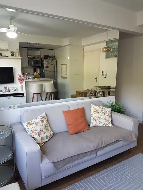 Apartamento com 2 quartos à venda, 50m2 em Azenha, Porto Alegre - RS - imagem 4 Foto 4 de Apartamento com 2 quartos à venda, 50m2 em Azenha, Porto Alegre - RS