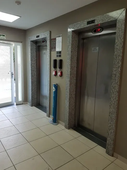 Apartamento com 2 quartos à venda, 50m2 em Azenha, Porto Alegre - RS - imagem 3 Foto 3 de Apartamento com 2 quartos à venda, 50m2 em Azenha, Porto Alegre - RS