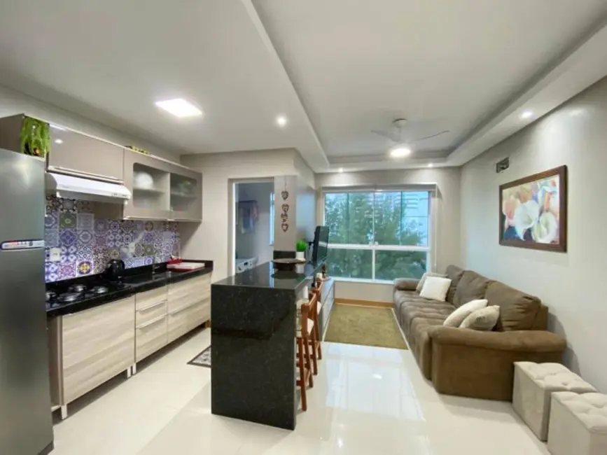 Apartamento com 1 quarto à venda, 54m2 em Centro, Tramandai - RS - imagem 3 Foto 3 de Apartamento com 1 quarto à venda, 54m2 em Centro, Tramandai - RS