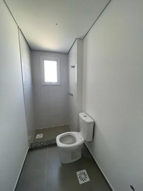 Apartamento com 2 quartos à venda, 72m2 em Centro, Tramandai - RS - imagem 8 Foto 8 de Apartamento com 2 quartos à venda, 72m2 em Centro, Tramandai - RS