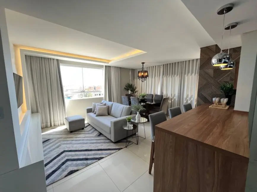 Foto 2 de Apartamento com 2 quartos à venda, 76m2 em Centro, Tramandai - RS