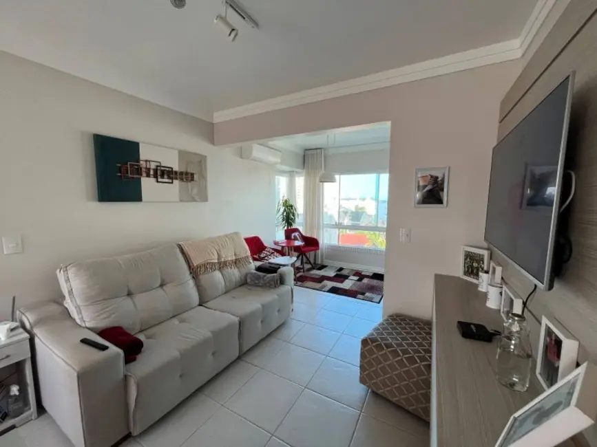Foto 2 de Apartamento com 2 quartos à venda, 62m2 em Centro, Tramandai - RS