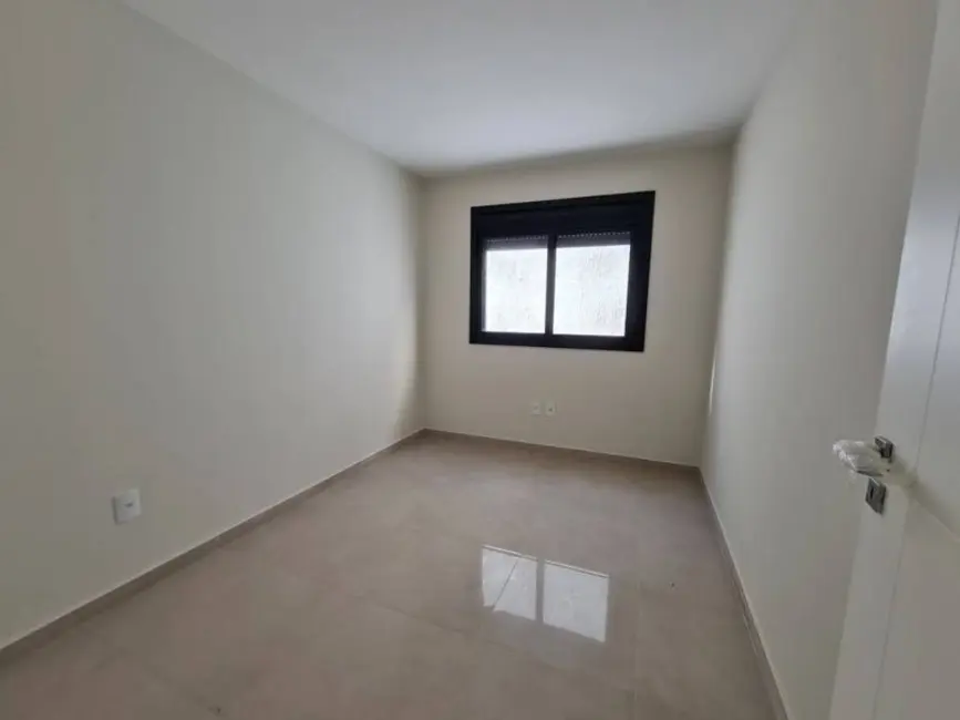 Apartamento com 2 quartos à venda, 73m2 em Centro, Tramandai - RS - imagem 8 Foto 8 de Apartamento com 2 quartos à venda, 73m2 em Centro, Tramandai - RS