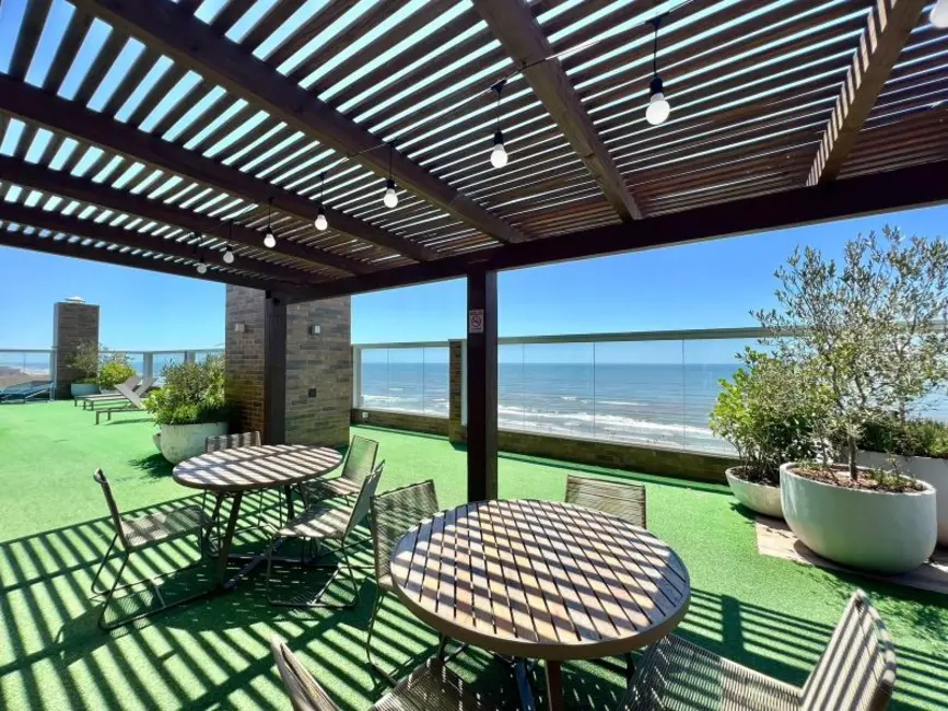 Foto 4 de Apartamento com 2 quartos à venda, 82m2 em Capao Da Canoa - RS