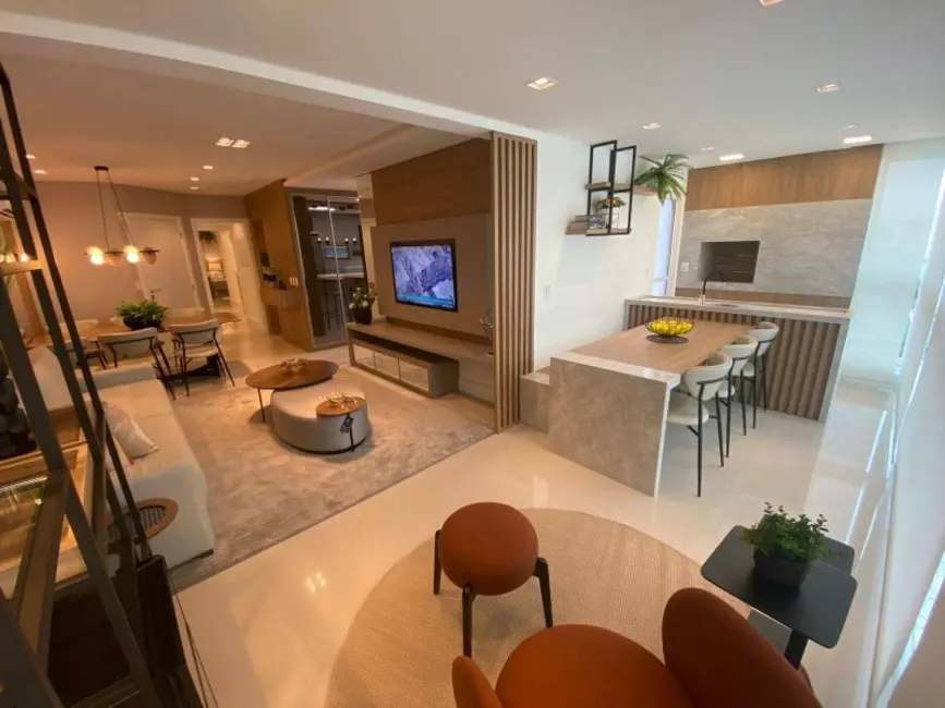 Apartamento com 3 quartos à venda, 117m2 em Centro, Balneario Camboriu - SC - imagem 2 Foto 2 de Apartamento com 3 quartos à venda, 117m2 em Centro, Balneario Camboriu - SC