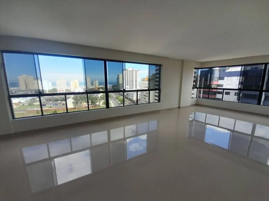 Apartamento com 3 quartos à venda, 176m2 em Centro, Tramandai - RS - imagem 7 Foto 7 de Apartamento com 3 quartos à venda, 176m2 em Centro, Tramandai - RS