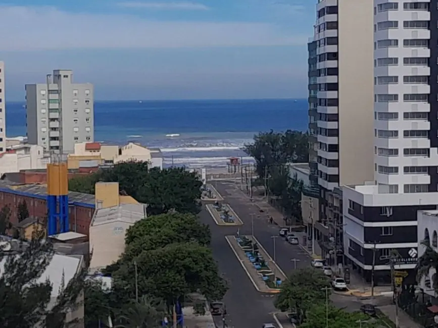 Foto 1 de Apartamento com 3 quartos à venda, 176m2 em Centro, Tramandai - RS