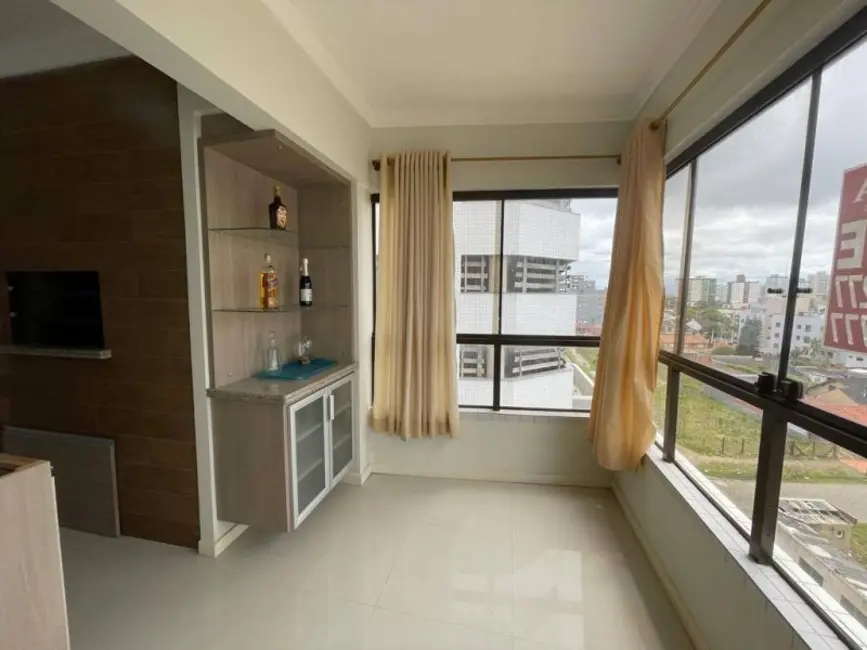 Apartamento com 3 quartos à venda, 145m2 em Centro, Tramandai - RS - imagem 5 Foto 5 de Apartamento com 3 quartos à venda, 145m2 em Centro, Tramandai - RS