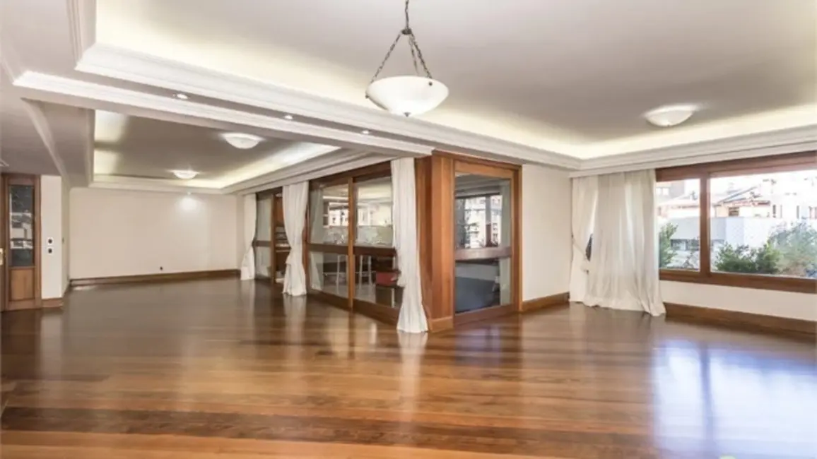 Apartamento com 4 quartos à venda, 283m2 em Bela Vista, Porto Alegre - RS - imagem 3 Foto 3 de Apartamento com 4 quartos à venda, 283m2 em Bela Vista, Porto Alegre - RS