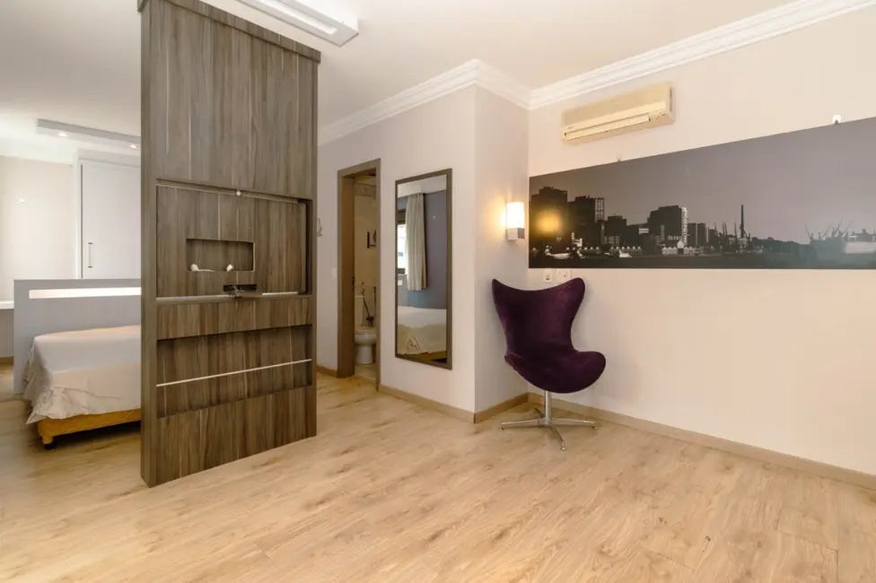 Foto 2 de Apartamento com 1 quarto à venda, 57m2 em Moinhos de Vento, Porto Alegre - RS