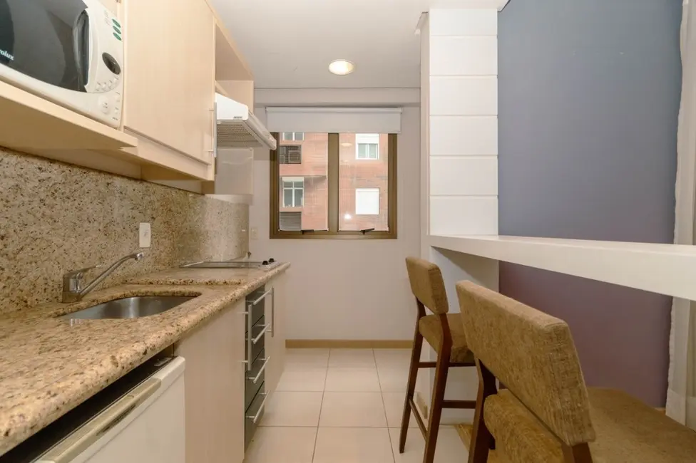 Apartamento com 1 quarto à venda, 57m2 em Moinhos de Vento, Porto Alegre - RS - imagem 5 Foto 5 de Apartamento com 1 quarto à venda, 57m2 em Moinhos de Vento, Porto Alegre - RS