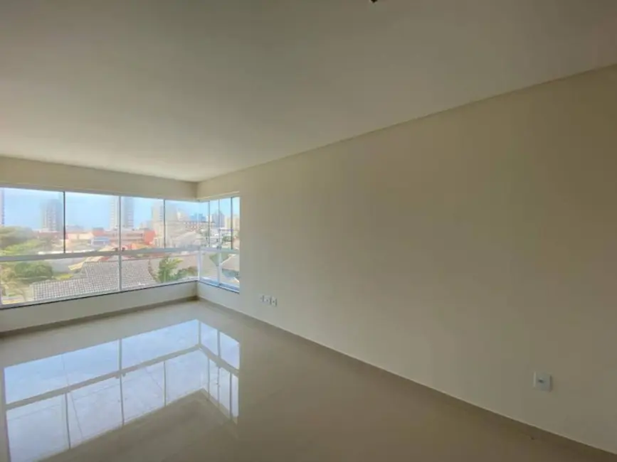 Apartamento com 2 quartos à venda, 76m2 em Centro, Tramandai - RS - imagem 4 Foto 4 de Apartamento com 2 quartos à venda, 76m2 em Centro, Tramandai - RS