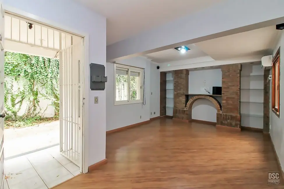 Foto 3 de Casa com 3 quartos à venda, 138m2 em Cristal, Porto Alegre - RS