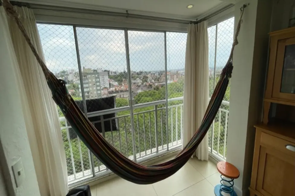 Foto 3 de Apartamento com 3 quartos à venda, 135m2 em Jardim Lindóia, Porto Alegre - RS