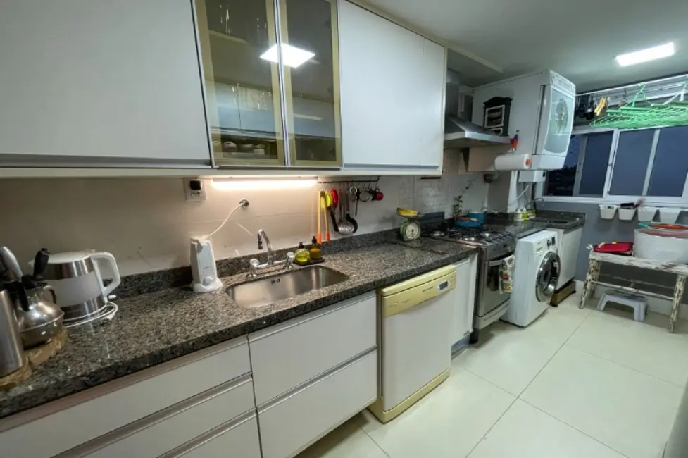 Foto 4 de Apartamento com 3 quartos à venda, 135m2 em Jardim Lindóia, Porto Alegre - RS