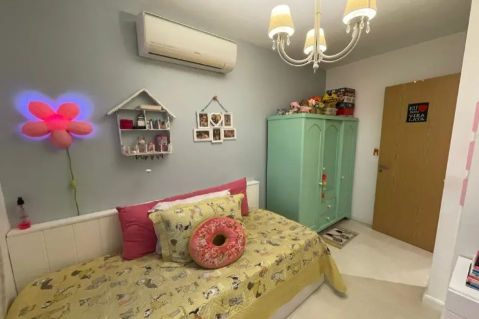 Foto 7 de Apartamento com 3 quartos à venda, 135m2 em Jardim Lindóia, Porto Alegre - RS