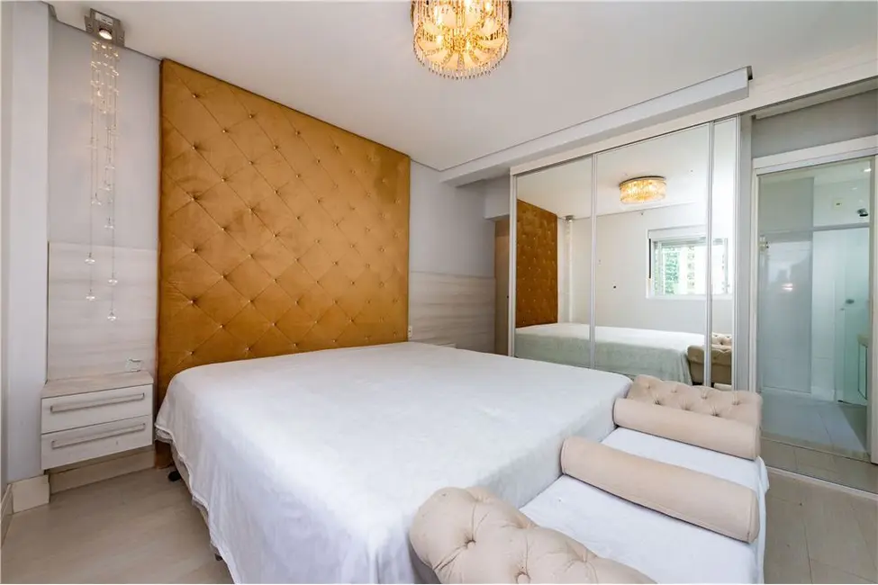 Apartamento com 4 quartos à venda, 168m2 em Centro, Balneario Camboriu - SC - imagem 6 Foto 6 de Apartamento com 4 quartos à venda, 168m2 em Centro, Balneario Camboriu - SC