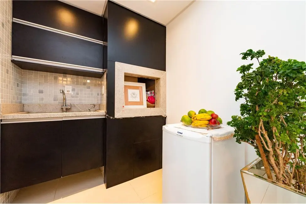 Apartamento com 4 quartos à venda, 168m2 em Centro, Balneario Camboriu - SC - imagem 4 Foto 4 de Apartamento com 4 quartos à venda, 168m2 em Centro, Balneario Camboriu - SC