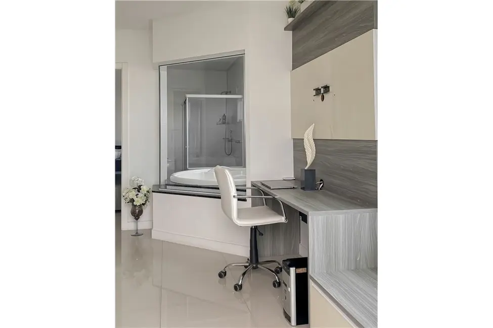 Casa com 4 quartos à venda, 284m2 em Centro, Balneario Camboriu - SC - imagem 3 Foto 3 de Casa com 4 quartos à venda, 284m2 em Centro, Balneario Camboriu - SC