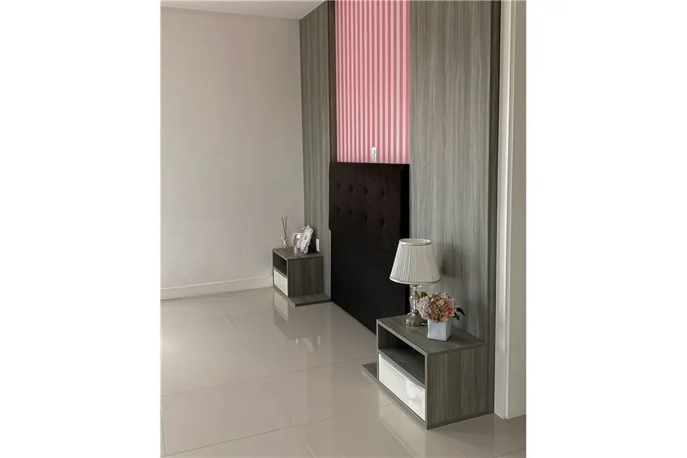 Casa com 4 quartos à venda, 284m2 em Centro, Balneario Camboriu - SC - imagem 9 Foto 9 de Casa com 4 quartos à venda, 284m2 em Centro, Balneario Camboriu - SC